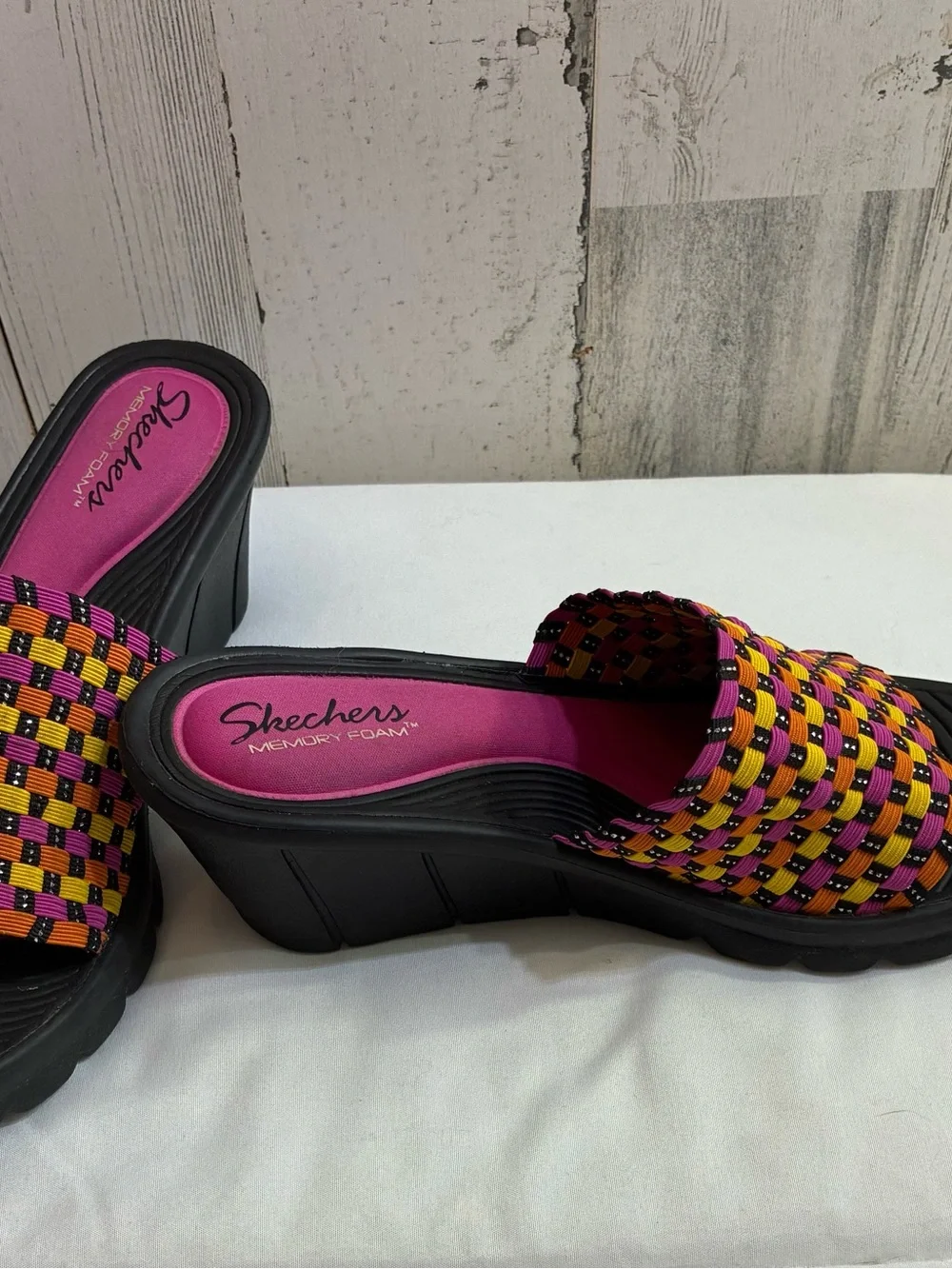 Skechers Pink Footbed Woven Multicolor Slide Sandals Women’s Sz 6